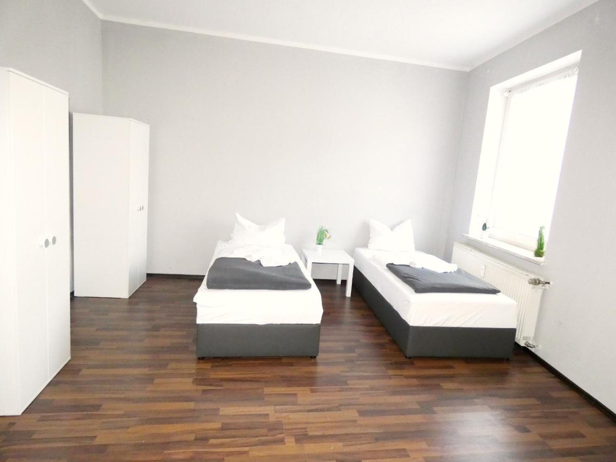 Sunnyhome Monteurwohnungen Und Apartments In Schwandorf Exterior photo
